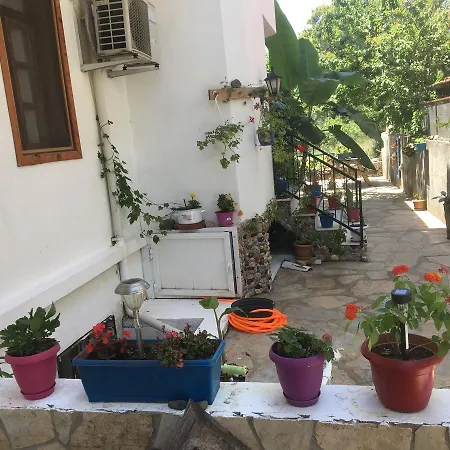 Derin House Apart דירה *